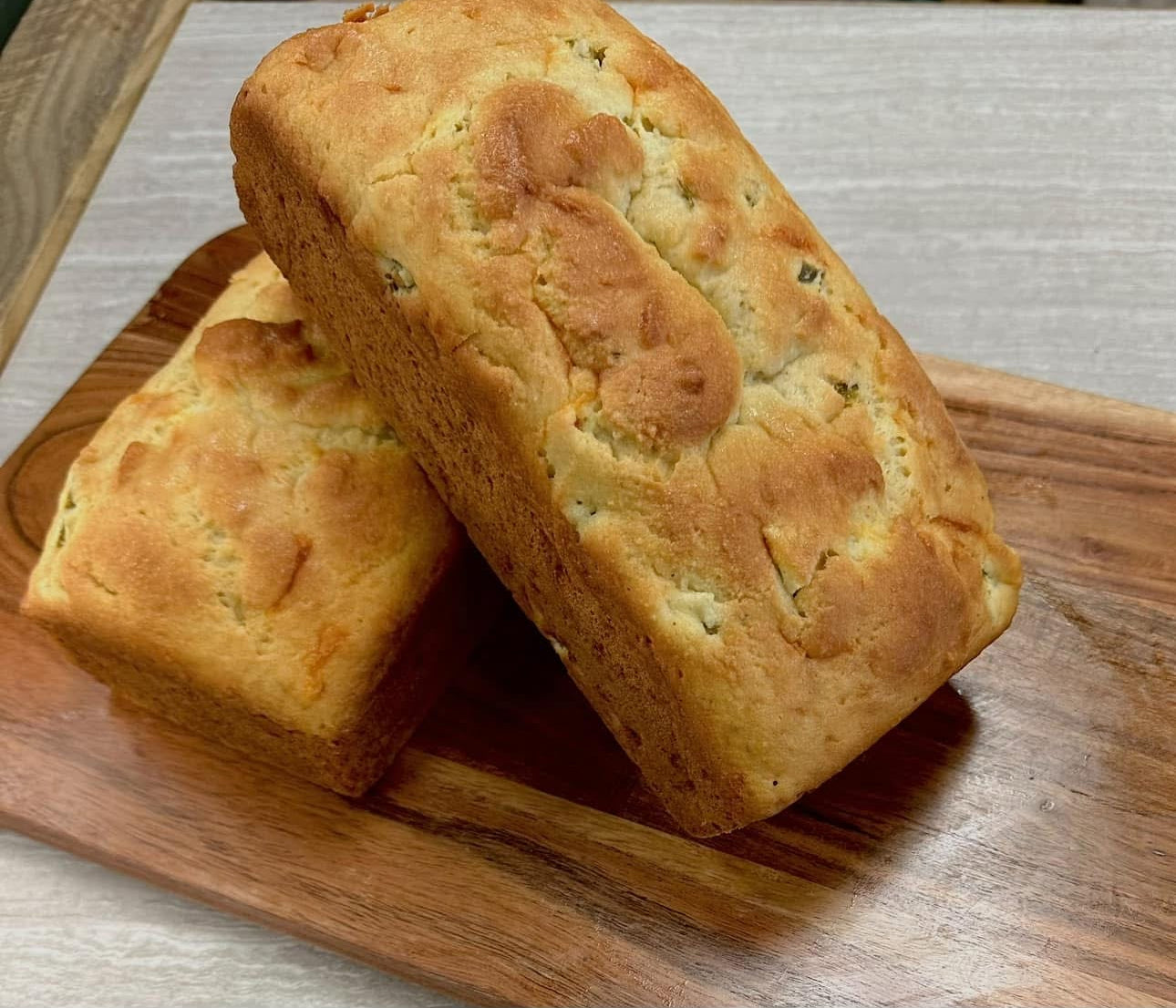 Low Carb Gluten-free Jalapeño Cheddar Bread
